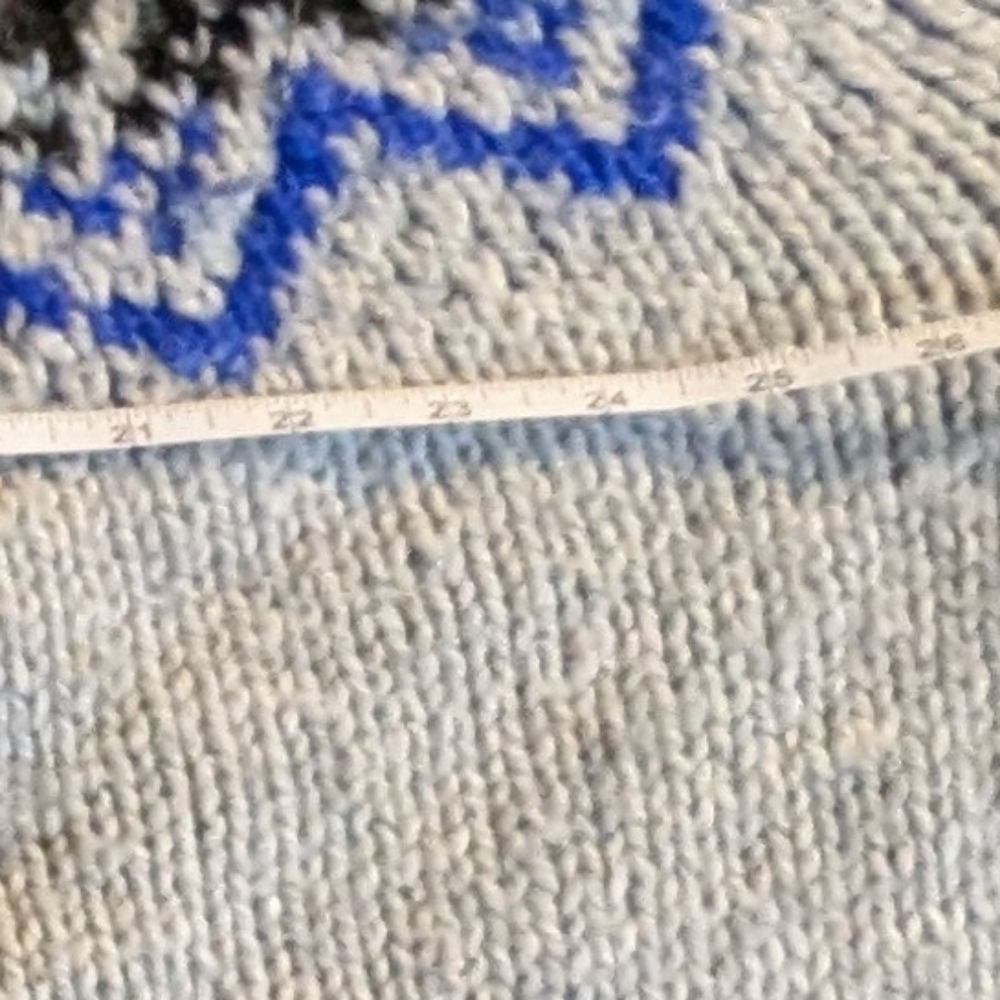 Handmade Nordic Crewneck Sweater - Light Gray with Blue & Black Pattern - Picture 3 of 11